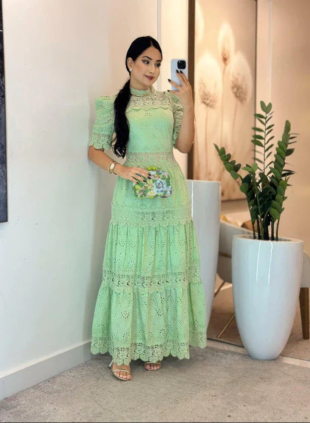 Vestido Laise con Guipur